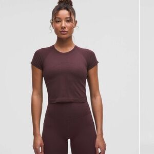 Lululemon Swiftly Tech Cropped Short-Sleeve Shirt 2.0
Goodnight Plum 4 NWT